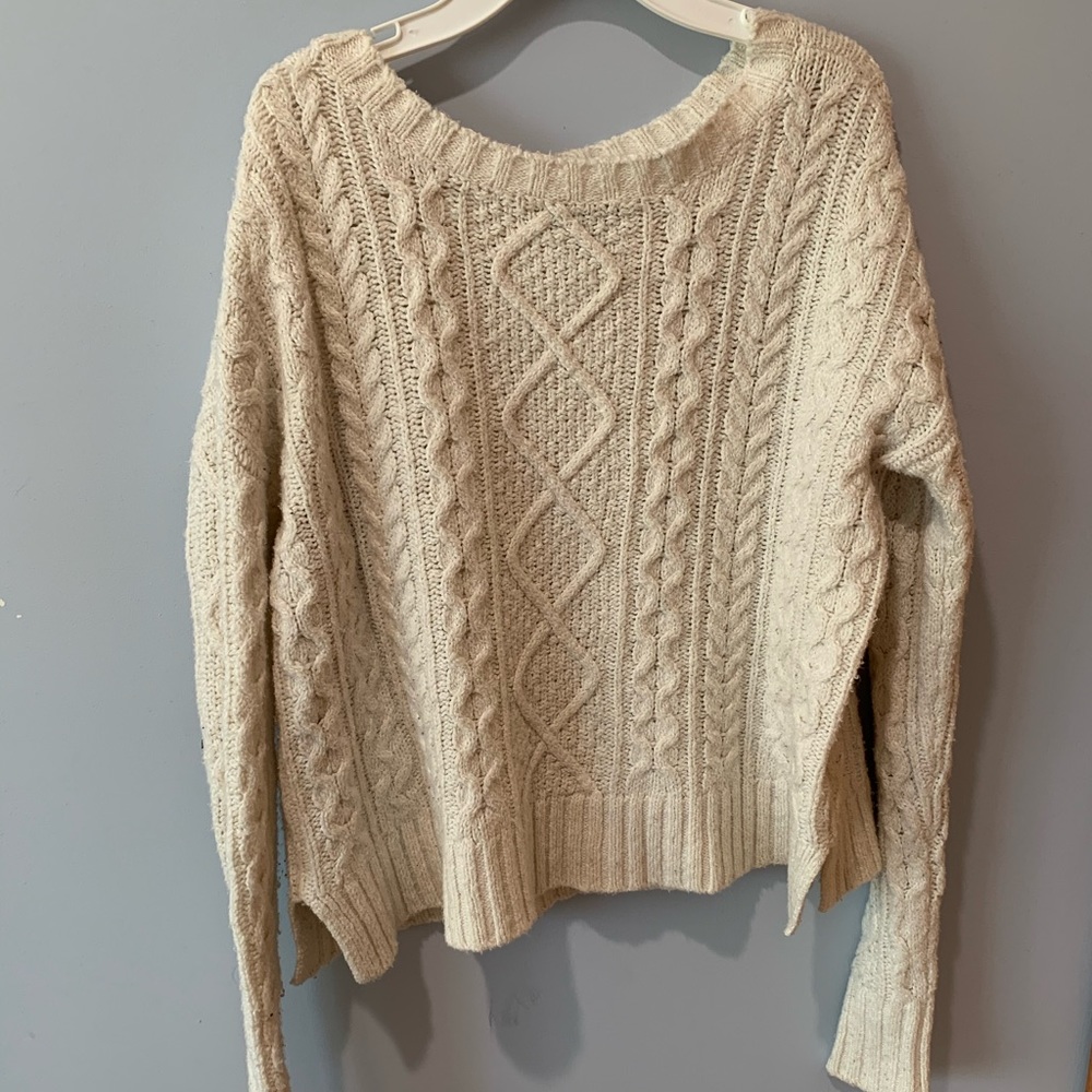 American eagle sweater